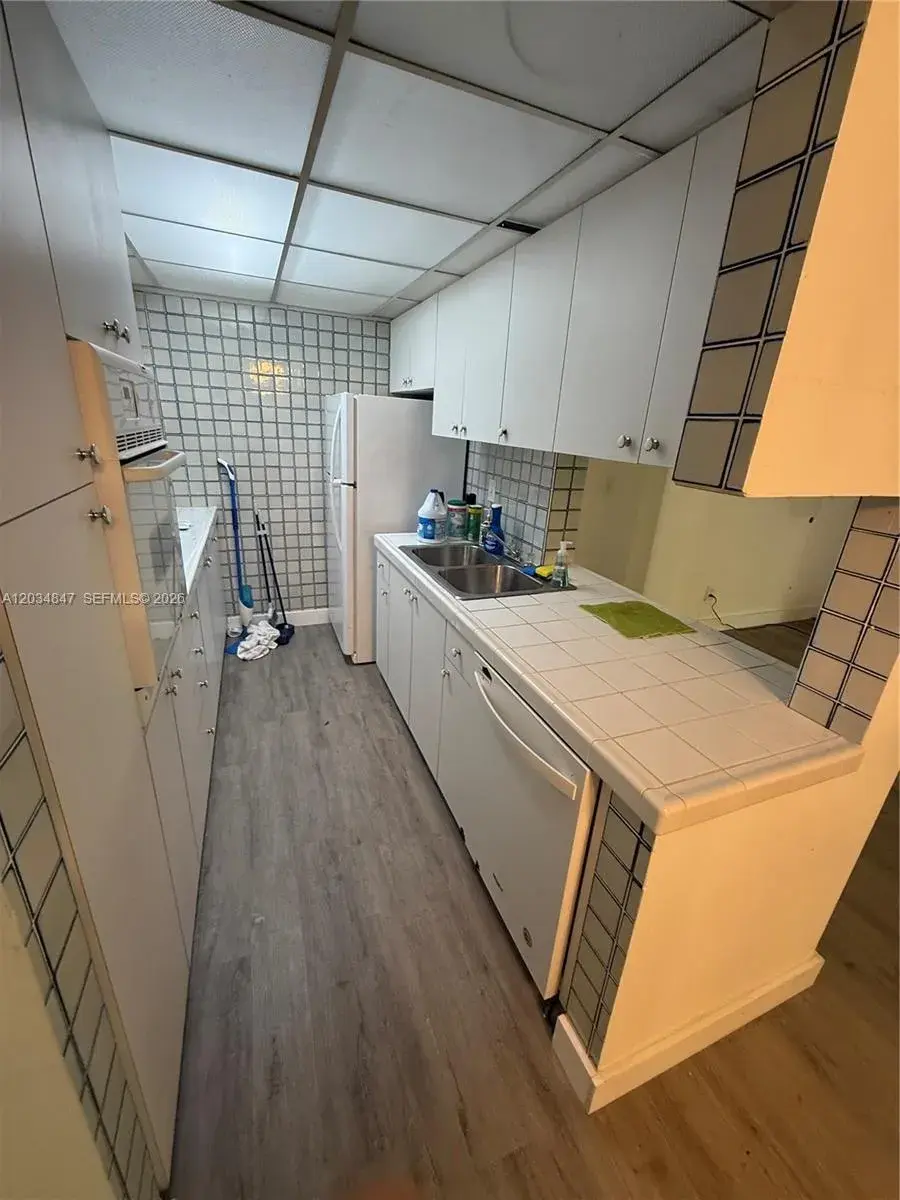 2201 Brickell Ave # 67C, Miami FL 33129