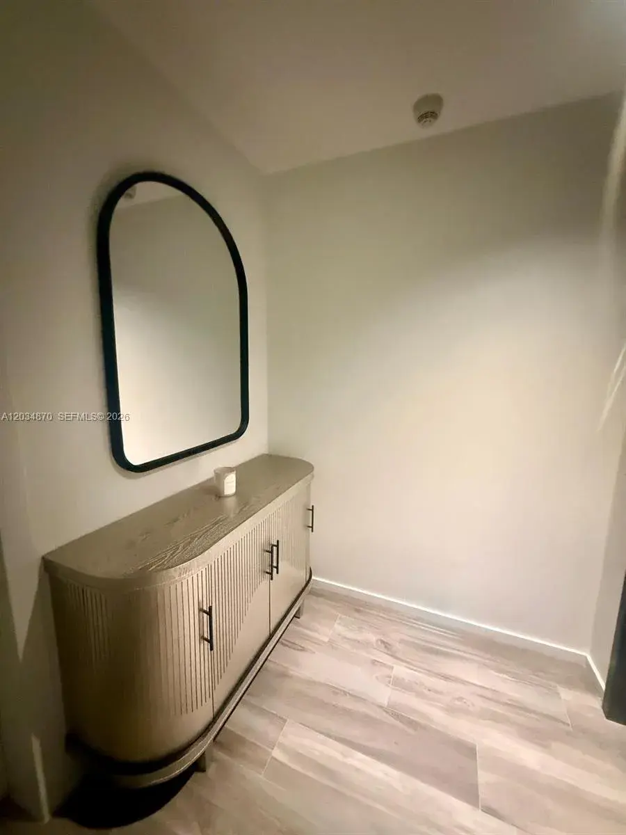801 S Miami Ave # 3005, Miami FL 33130