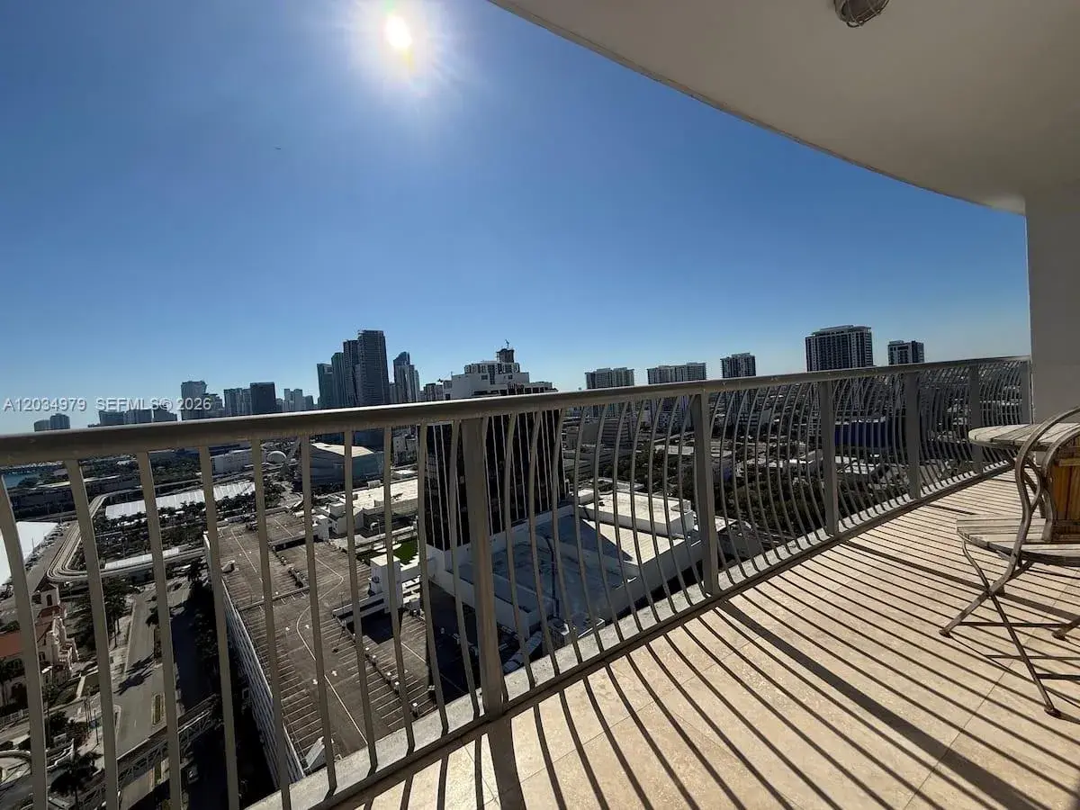 1750 N Bayshore Dr # 3010, Miami FL 33132