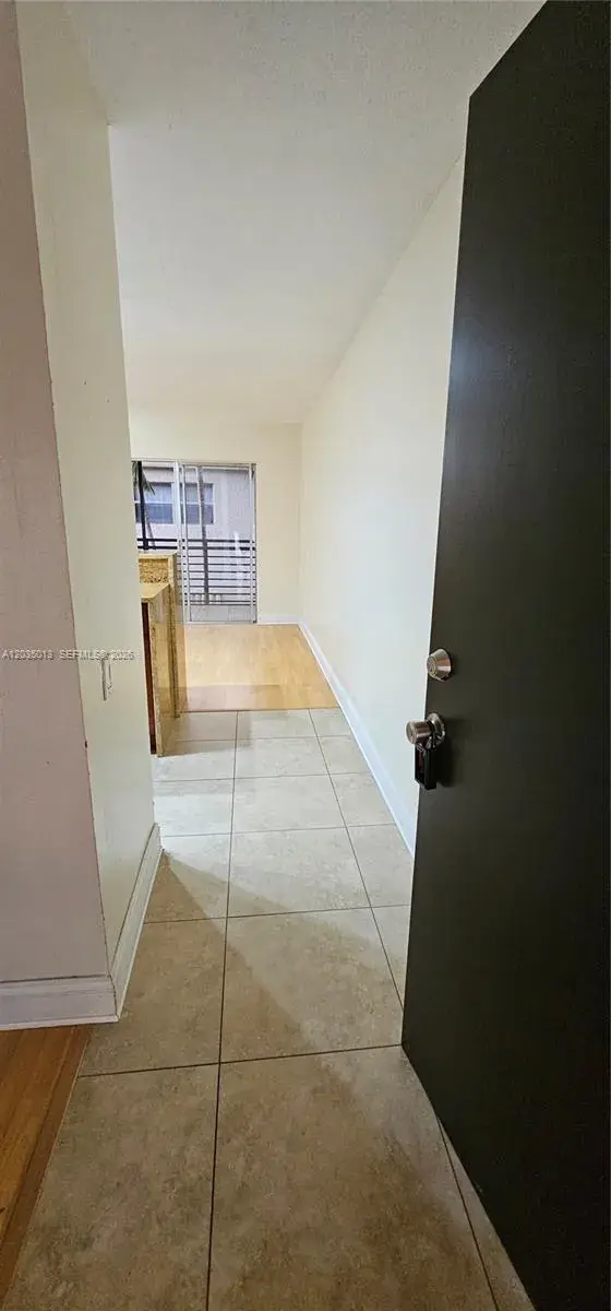5352 NE 6th Ave # G9, Oakland Park FL 33334