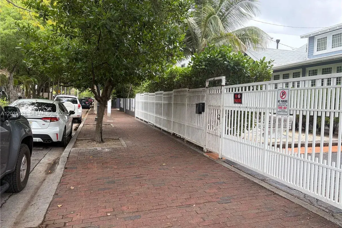 840 SW 13th Ave, Miami FL 33135