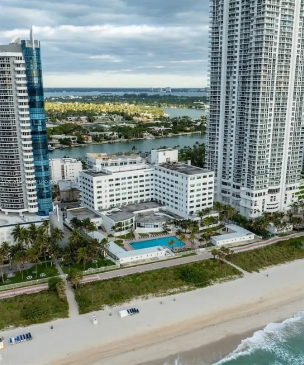 Residential Lease for rent at 6345 Collins Ave # 830, Miami Beach FL 33141