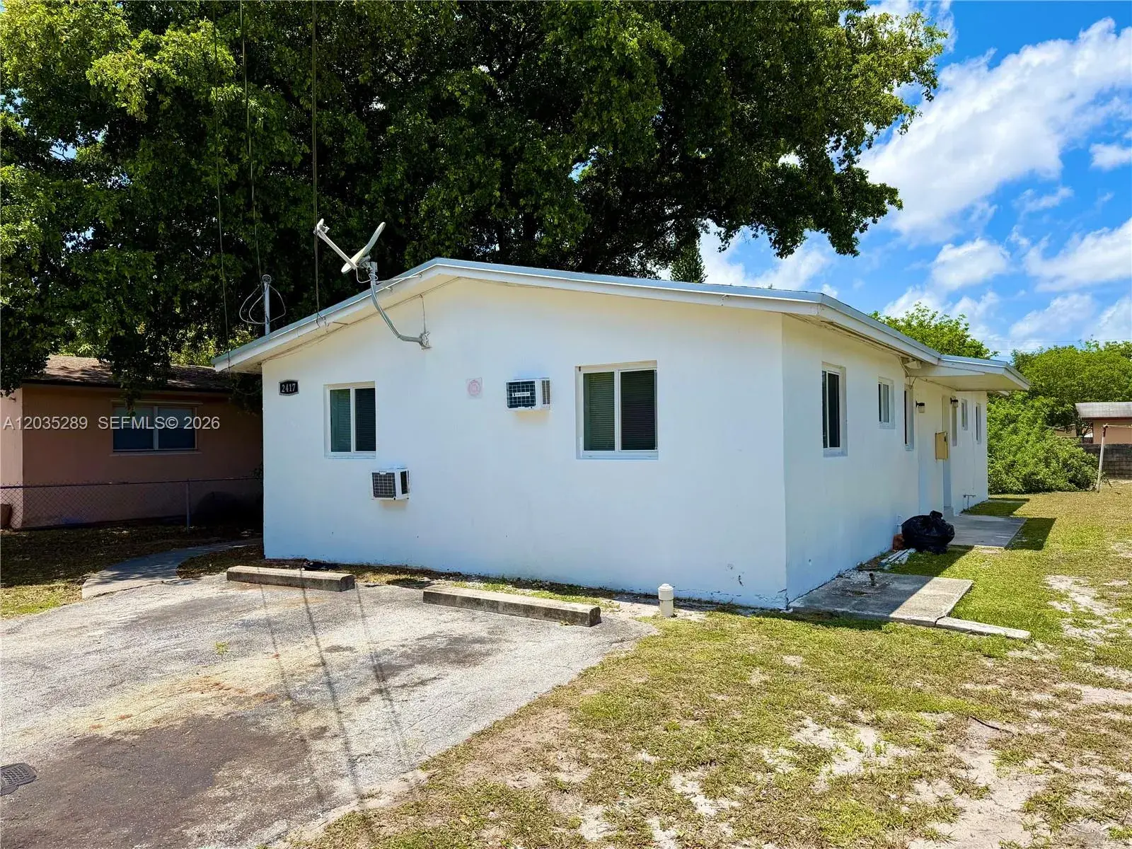 2 bedroom 1 bath Residential Lease for rent at 2417 NW 20th St # 1, Fort Lauderdale FL 33311
