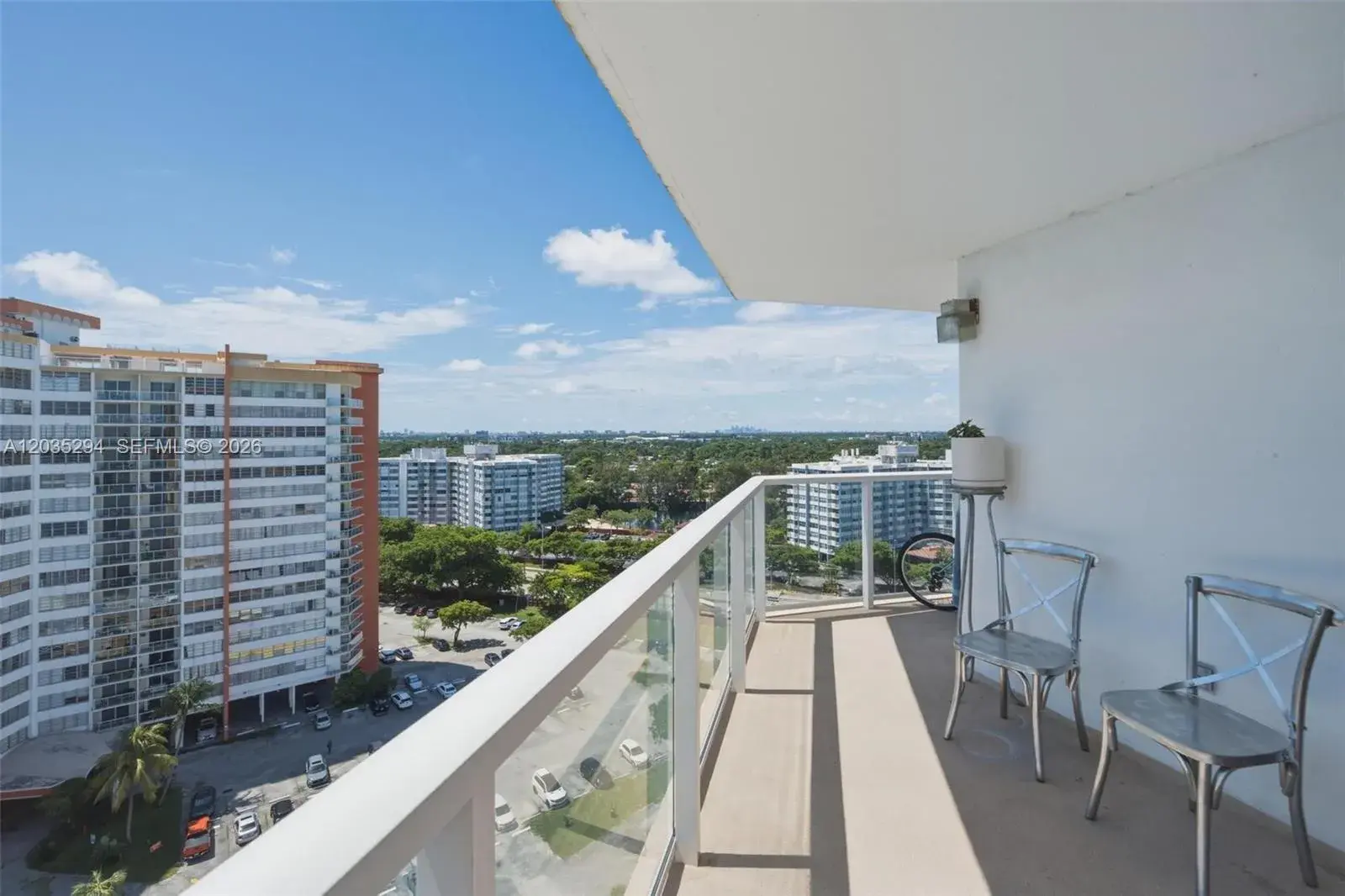 1301 NE Miami Gardens Dr # 1515W, Miami FL 33179