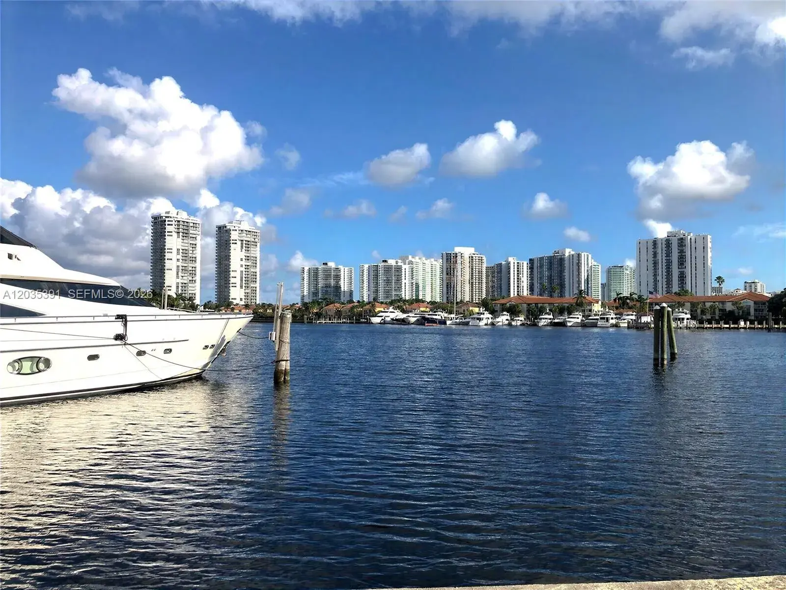 2 bedroom 2 bath Residential for sale at 3610 Yacht Club Dr # 312, Aventura FL 33180