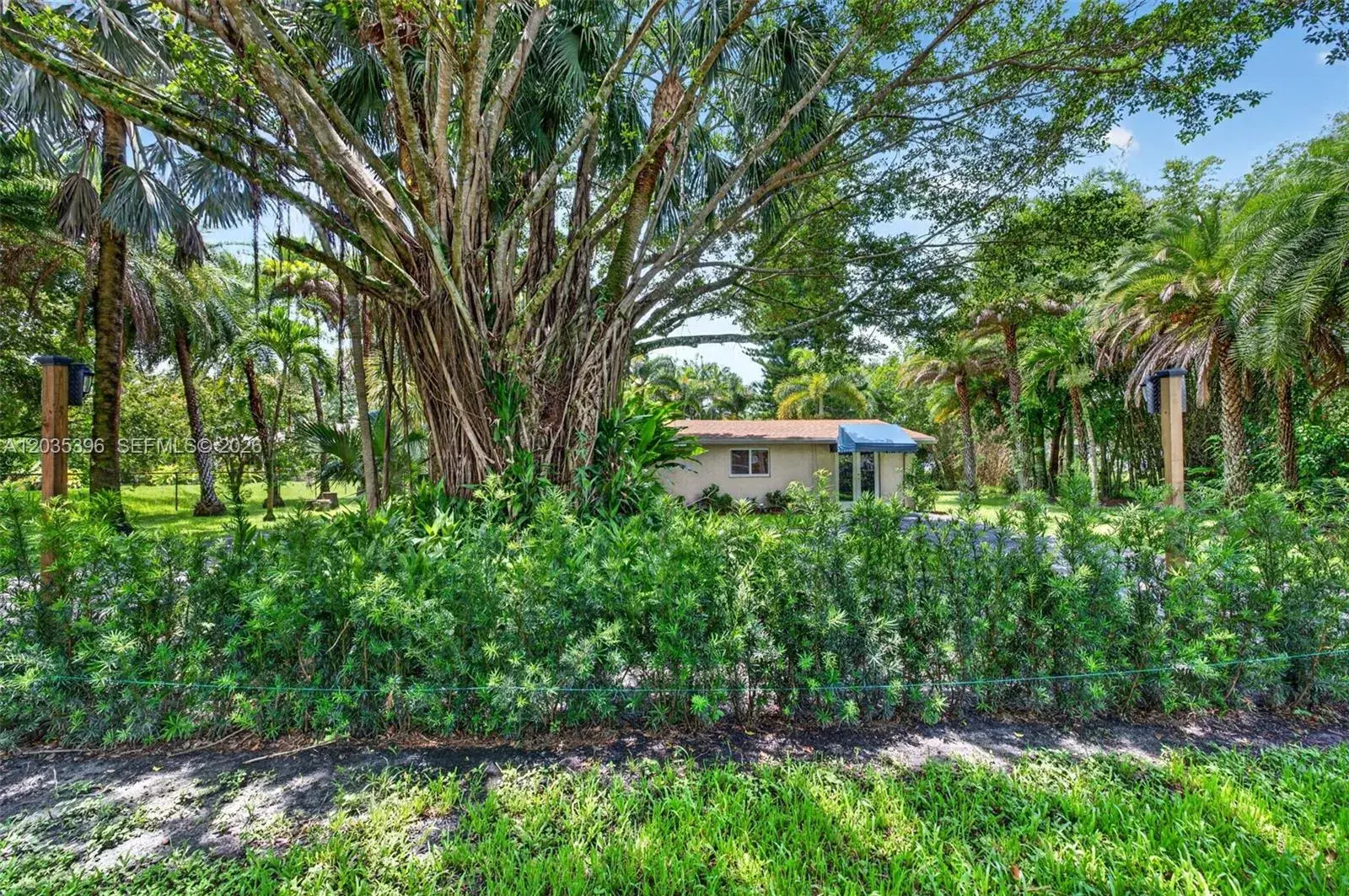 14551 SW 24th St, Davie FL 33325