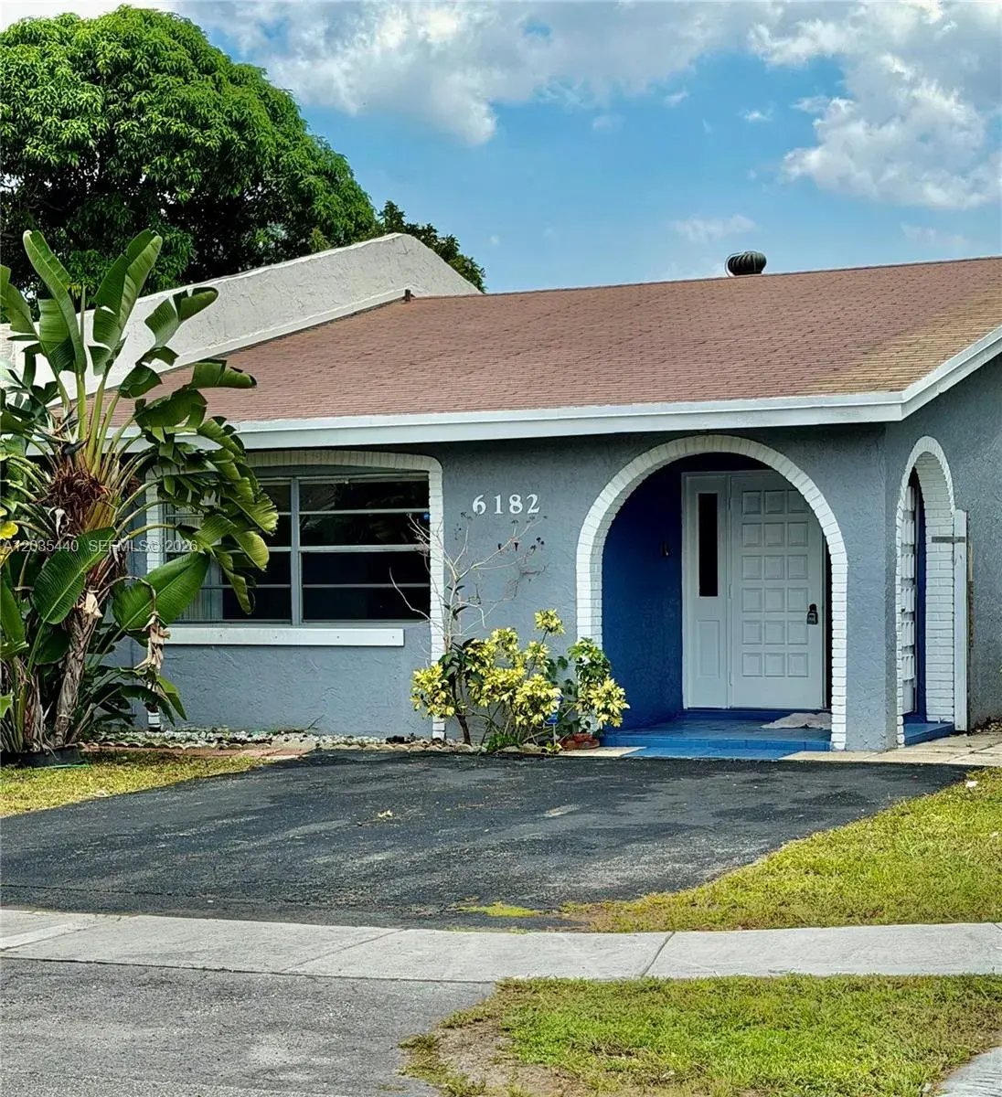 6182 SW 4th St, Margate FL 33068