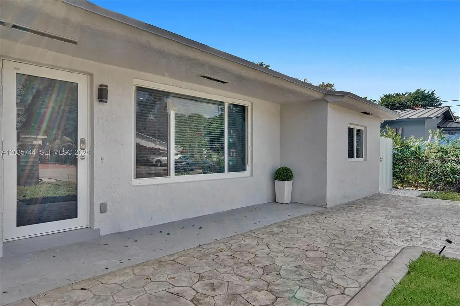 4 bedroom 3 bath for sale at 310 NE 162nd St, Miami FL 33162