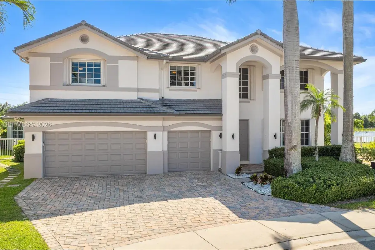 2505 Hunters Run Way, Weston FL 33327