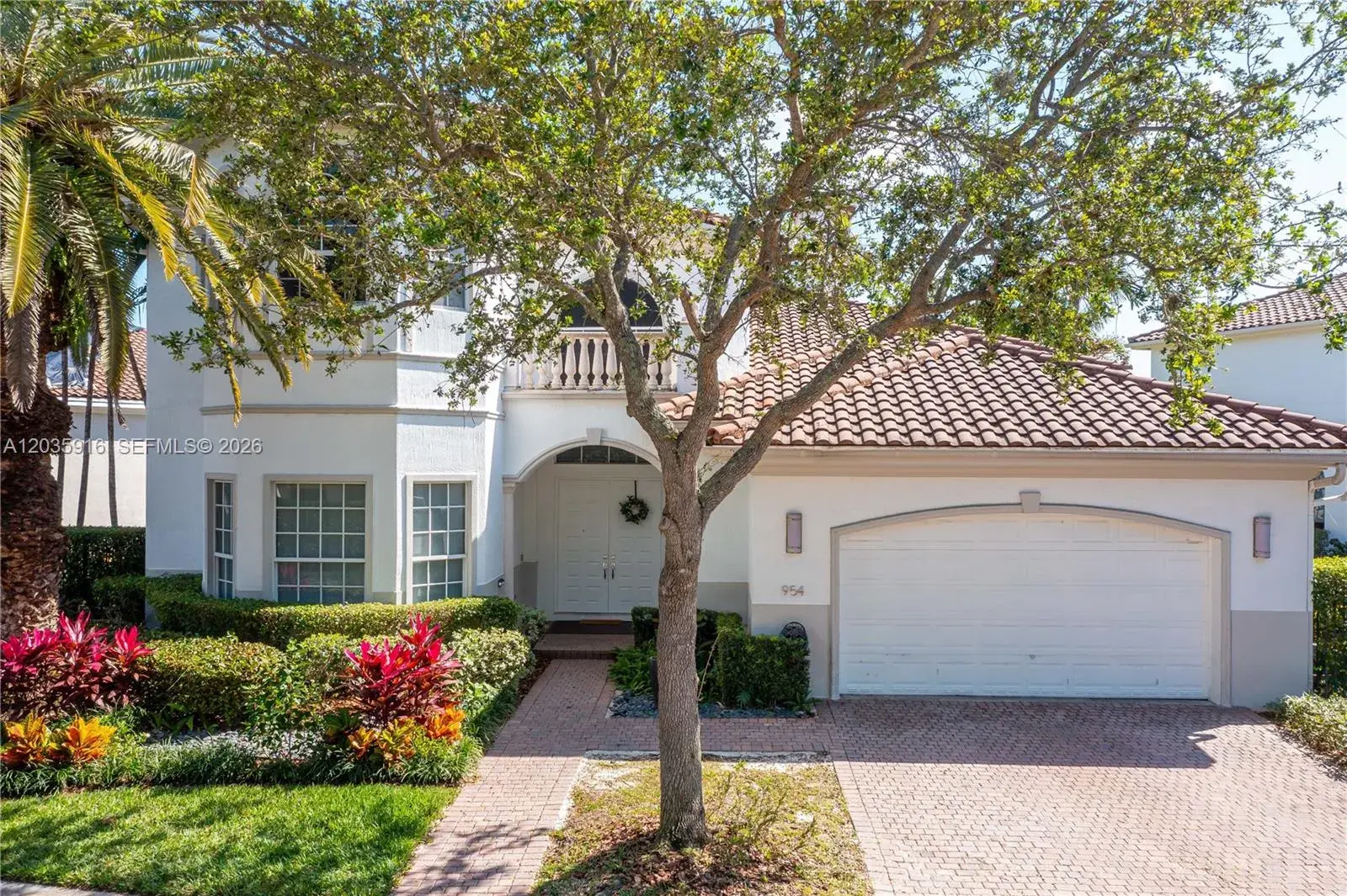 4 bedroom 4 bath Residential Lease for rent at 954 Sanibel Dr # 954, Hollywood FL 33019