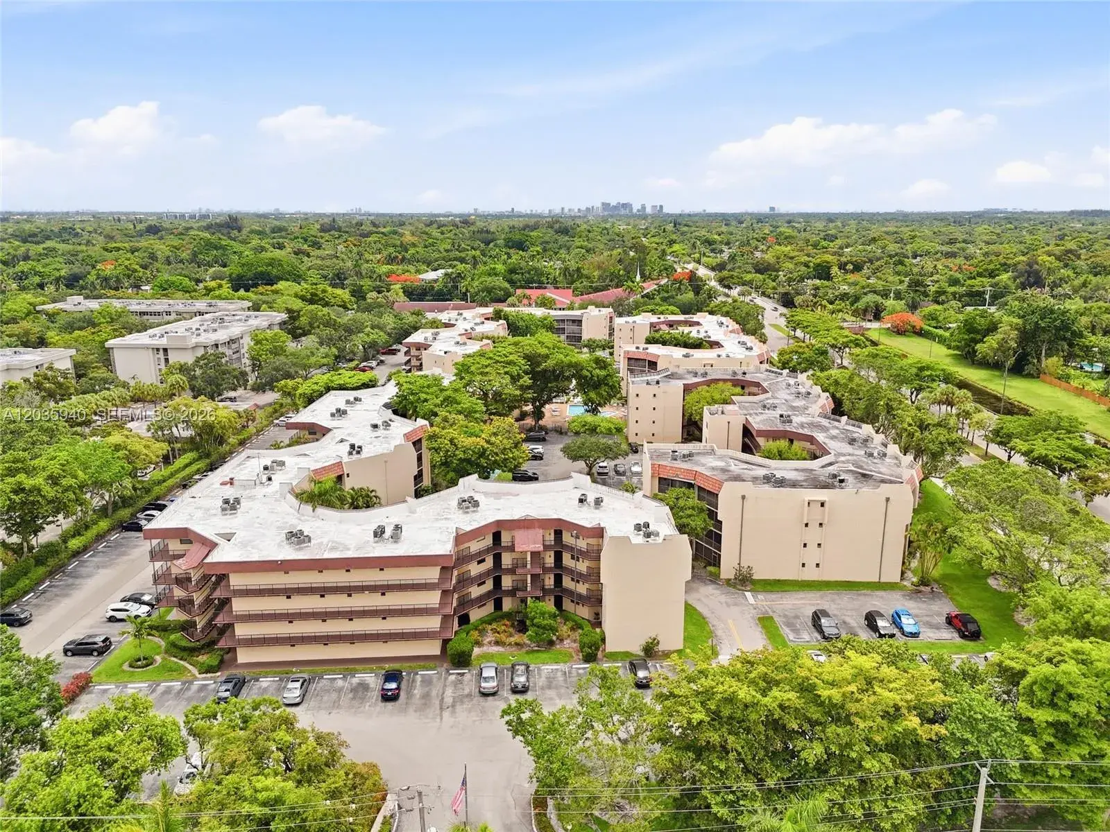 2 bedroom 2 bath Residential for sale at 6855 W Broward Blvd # 212, Plantation FL 33317