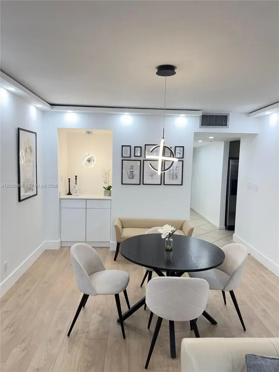 1717 N Bayshore Dr # 1742, Miami FL 33132
