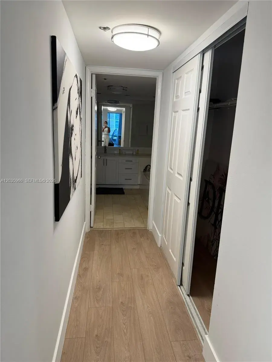 1717 N Bayshore Dr # 1742, Miami FL 33132