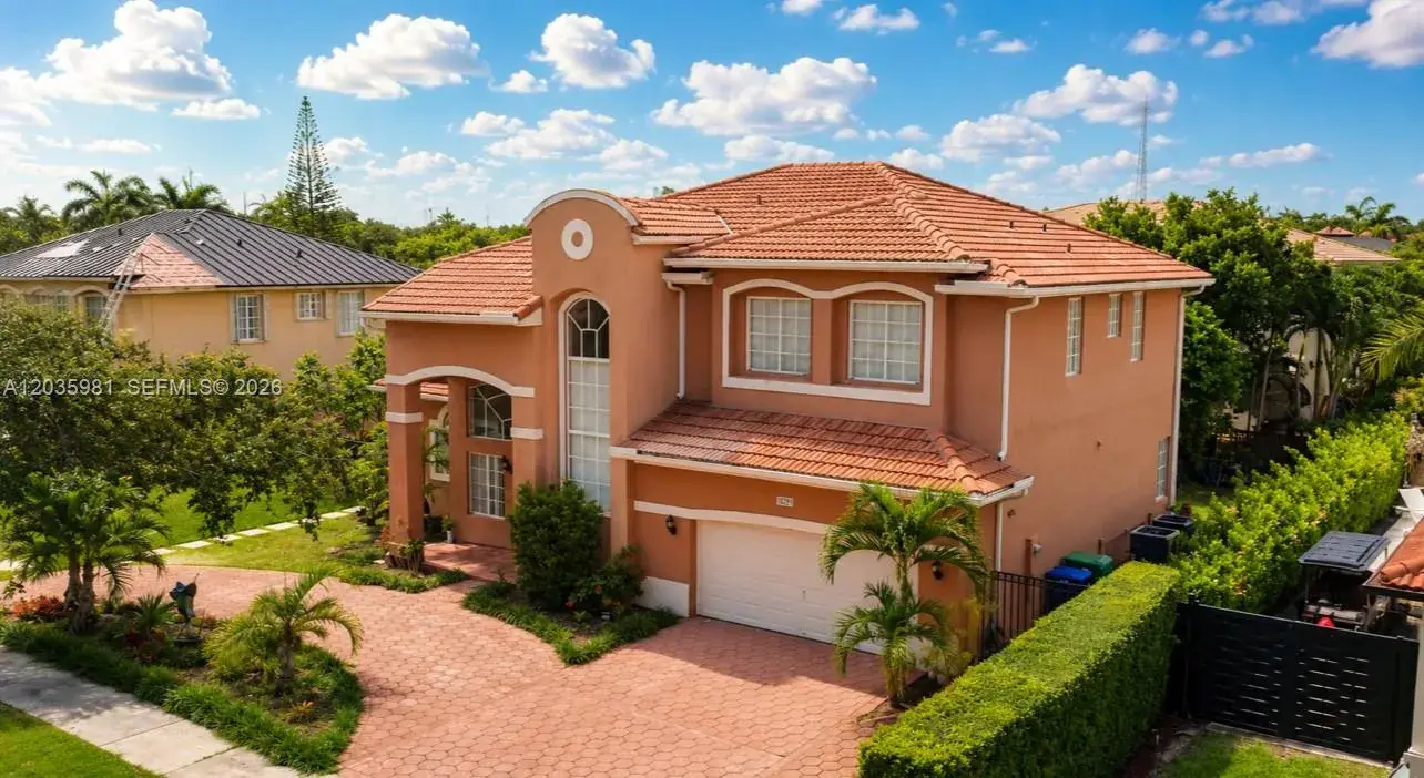 5 bedroom 3 bath for sale at 7856 NW 167th Ter, Miami Lakes FL 33016