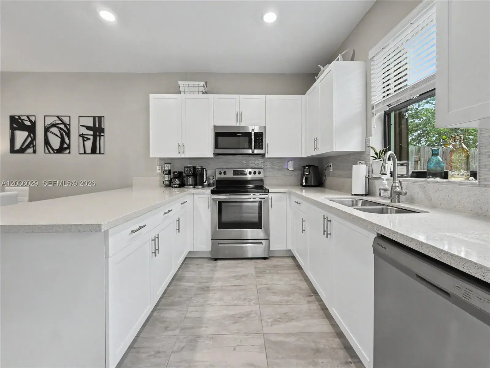 1608 SW 28th St, Fort Lauderdale FL 33315