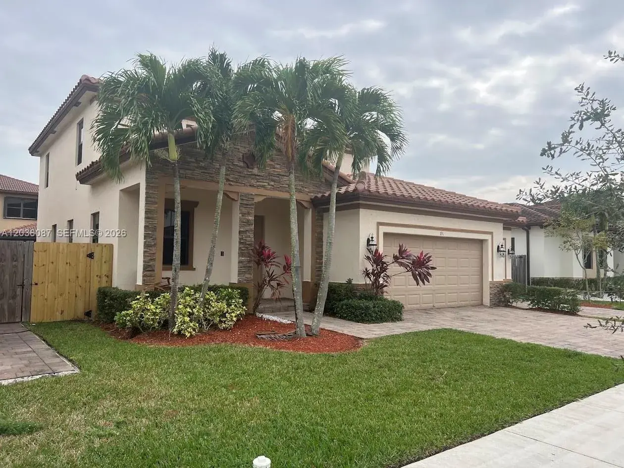 5 bedroom 3 bath Residential for sale at 191 SE 35th Ave, Homestead FL 33033