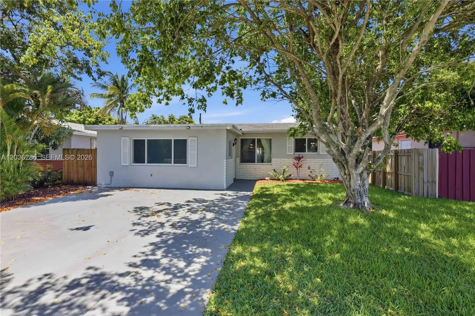 6105 Fletcher St, Hollywood FL 33023