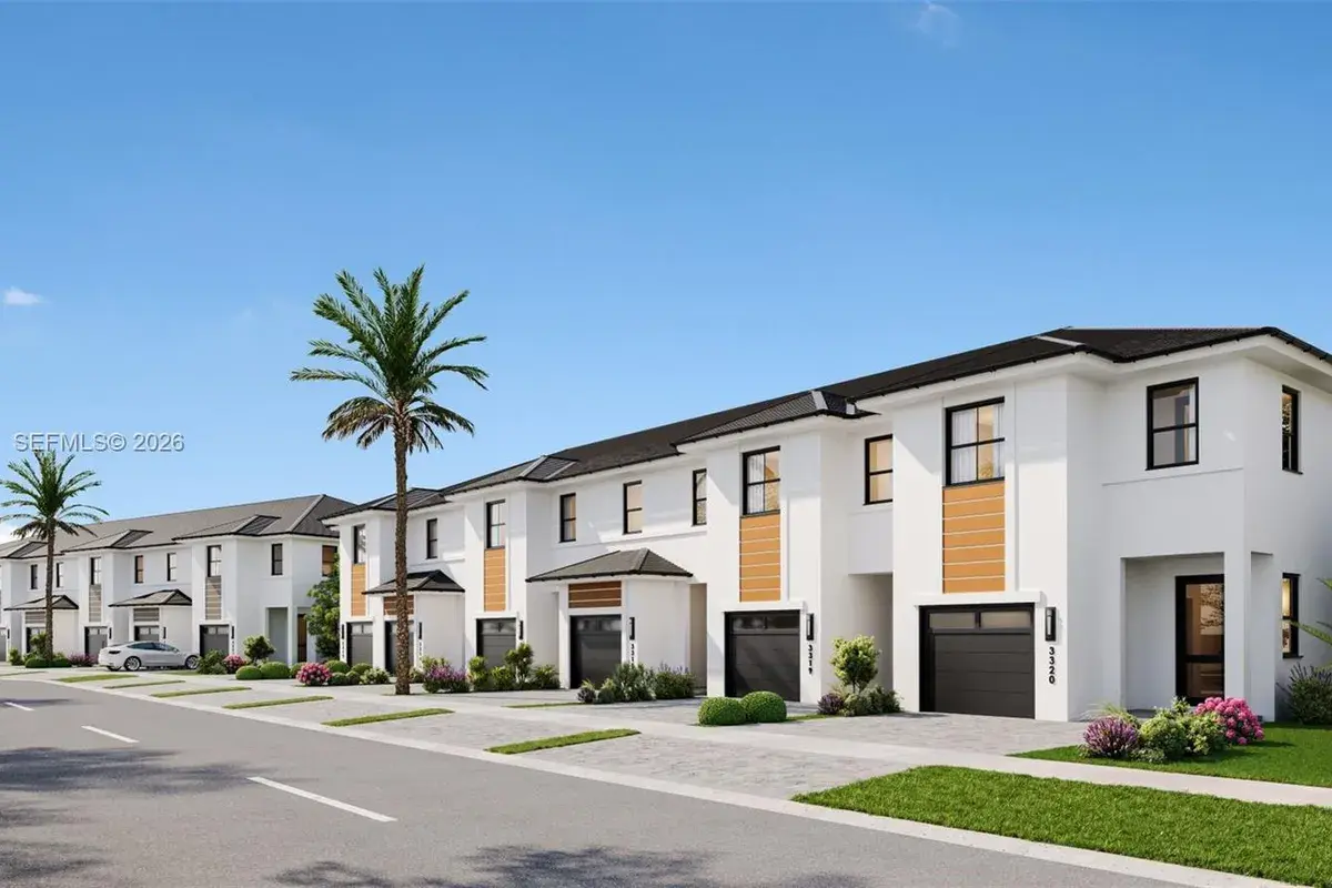 11427 SW 230 Terr, Miami FL 33170