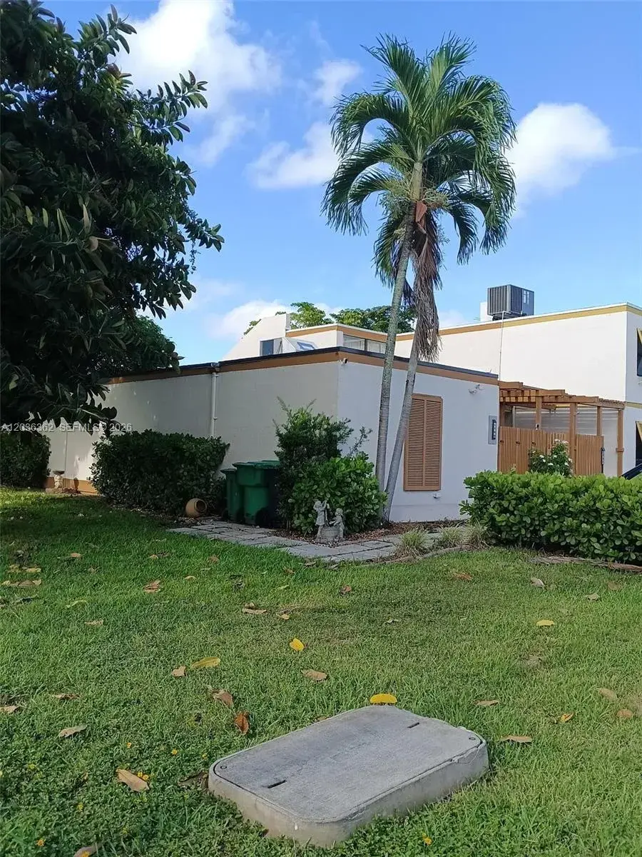 1700 SW 131st Place Cir S, Miami FL 33175