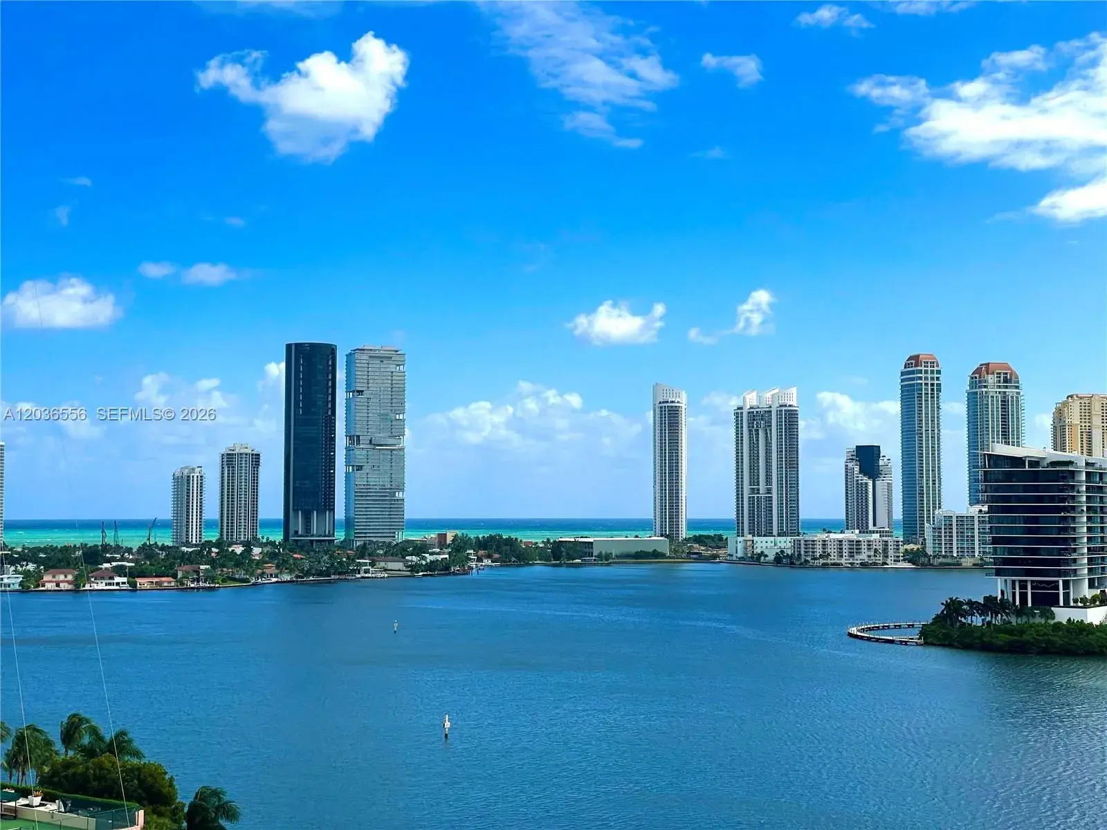 2 bedroom 2 bath Residential for sale at 3330 NE 190th St # 1312, Aventura FL 33180