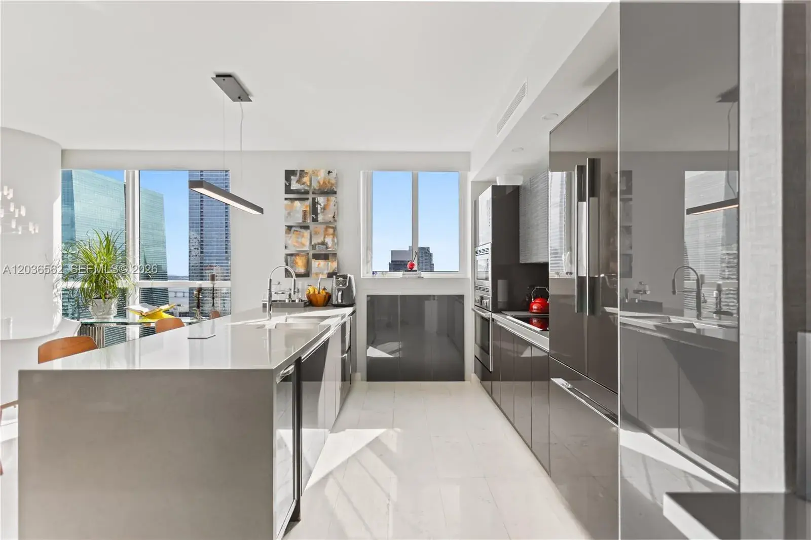3 bedroom 3 bath for sale at 1080 Brickell Ave # 3300, Miami FL 33131
