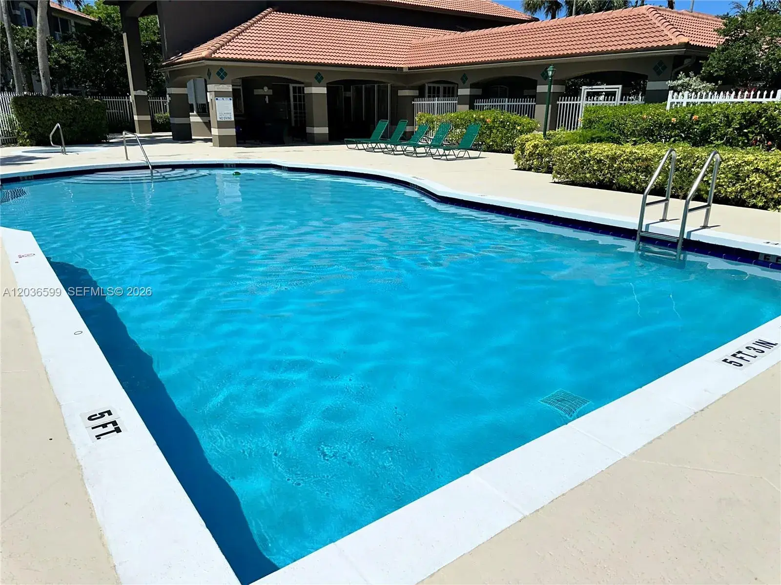 460 S Park Rd # 203, Hollywood FL 33021