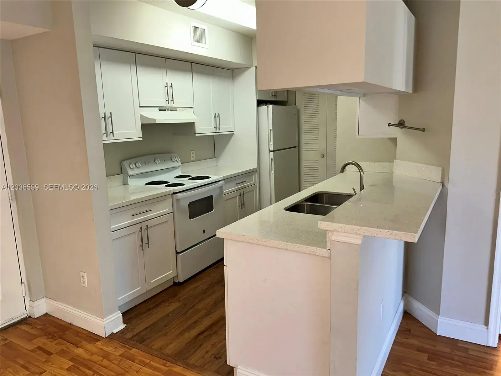 460 S Park Rd # 203, Hollywood FL 33021