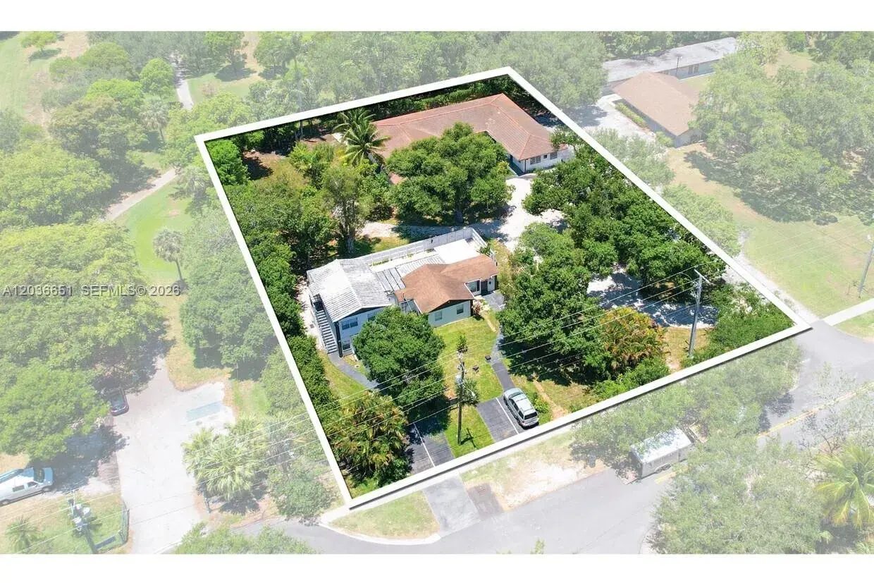 for sale at 3315 SW 15th Ave # 9, Fort Lauderdale FL 33315