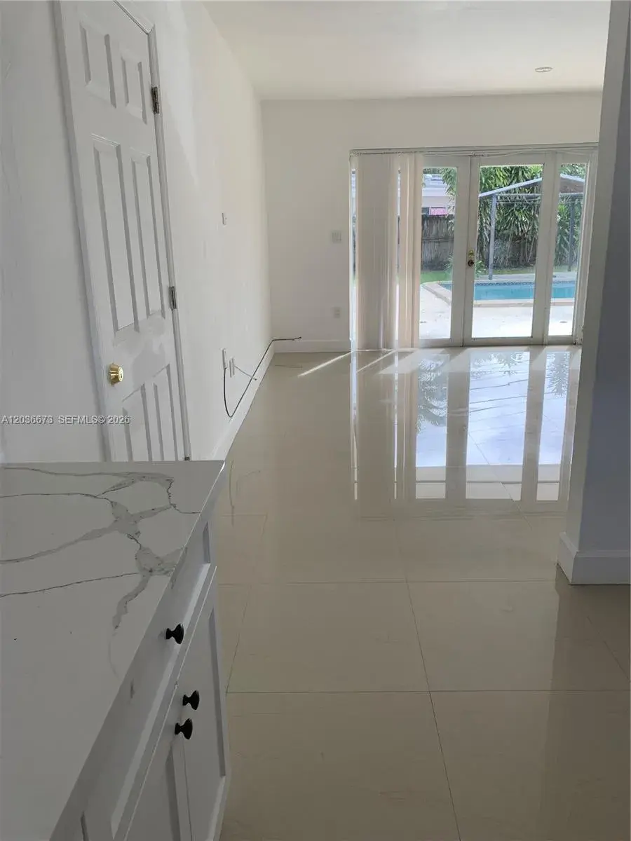 2025 SW 84th Ct, Miami FL 33155