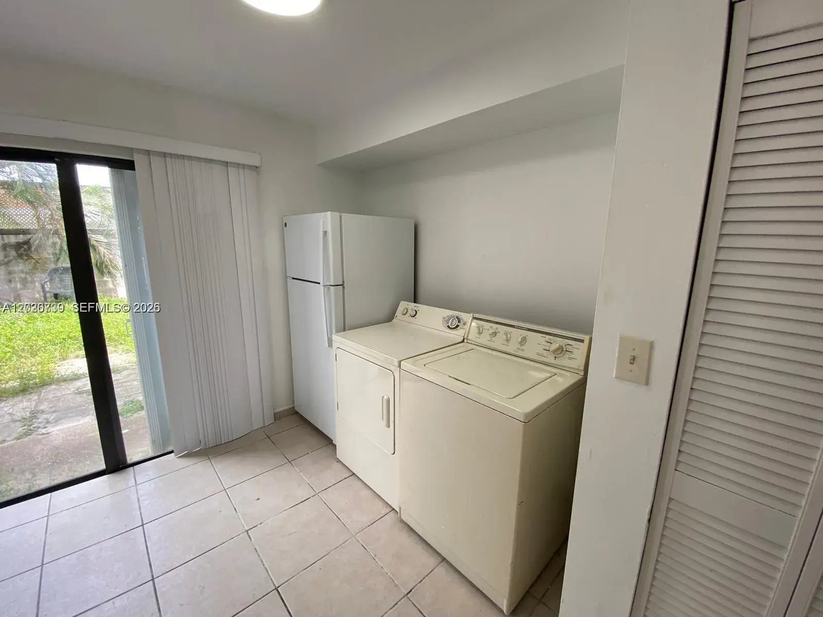 1813 SW 107th Ave # 2402, Miami FL 33165