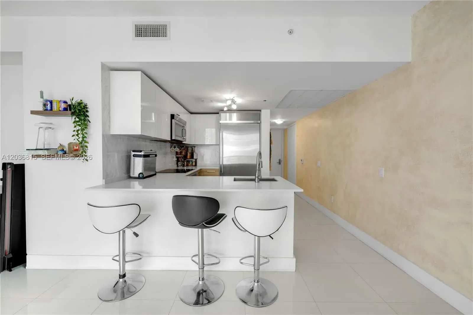 1300 Brickell Bay Dr # 2411, Miami FL 33131