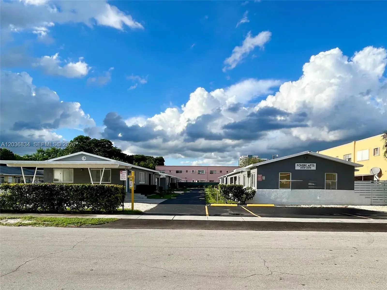 1 bedroom 1 bath Residential Lease for rent at 2215 Madison St # 5, Hollywood FL 33020