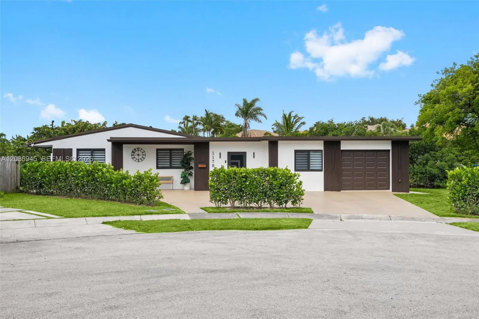4 bedroom 3 bath for sale at 1178 Grant St, Hollywood FL 33019
