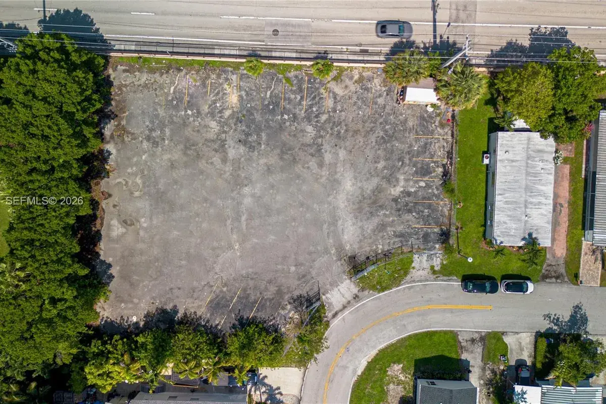 311 NW 135th Way, Plantation FL 33325