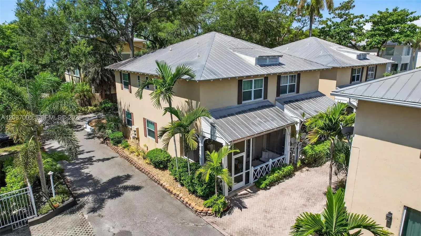 2 bedroom 2 bath Residential Lease for rent at 1214 W Las Olas Blvd, Fort Lauderdale FL 33312