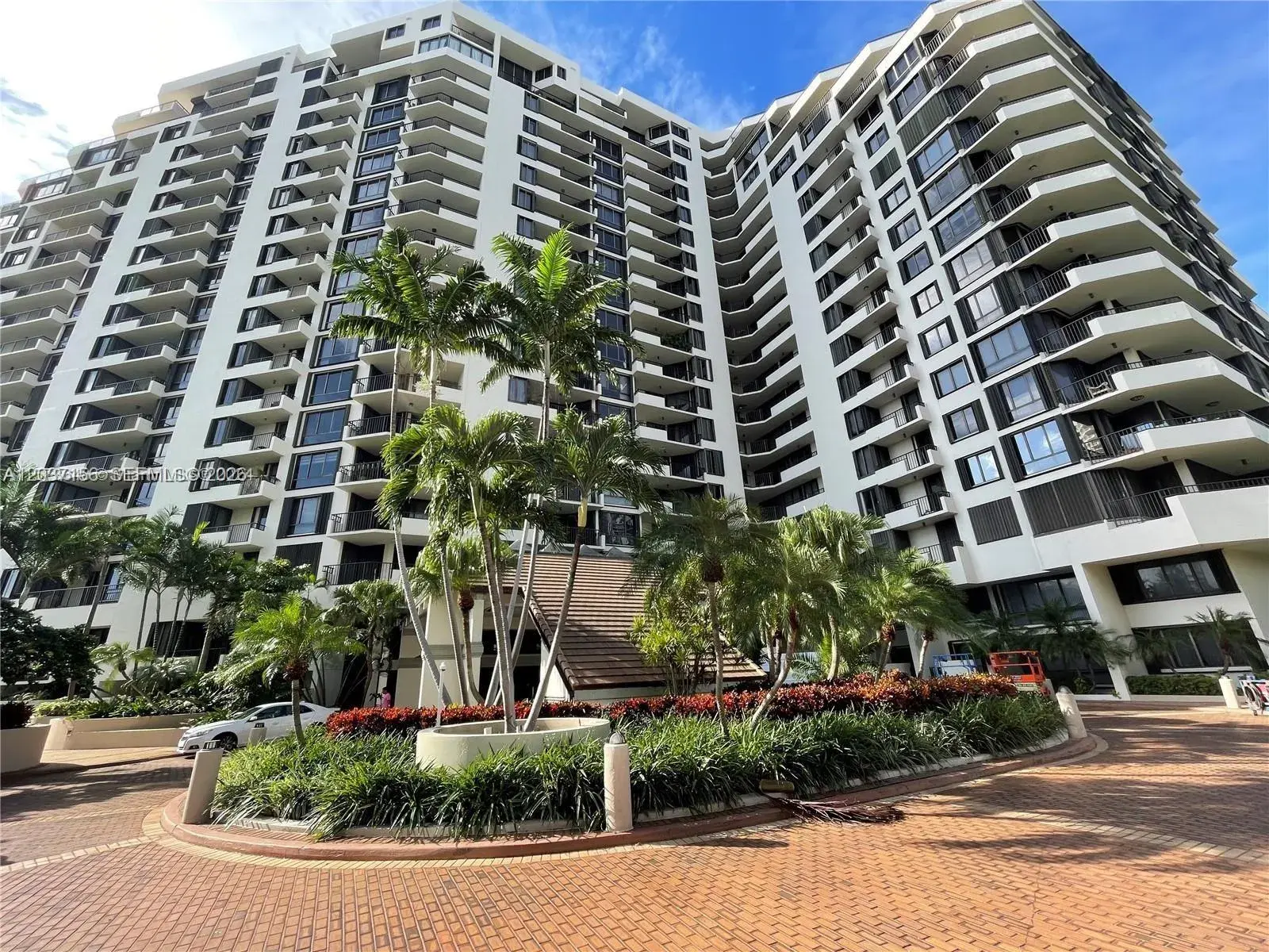 520 Brickell Key Dr # A1005, Miami FL 33131
