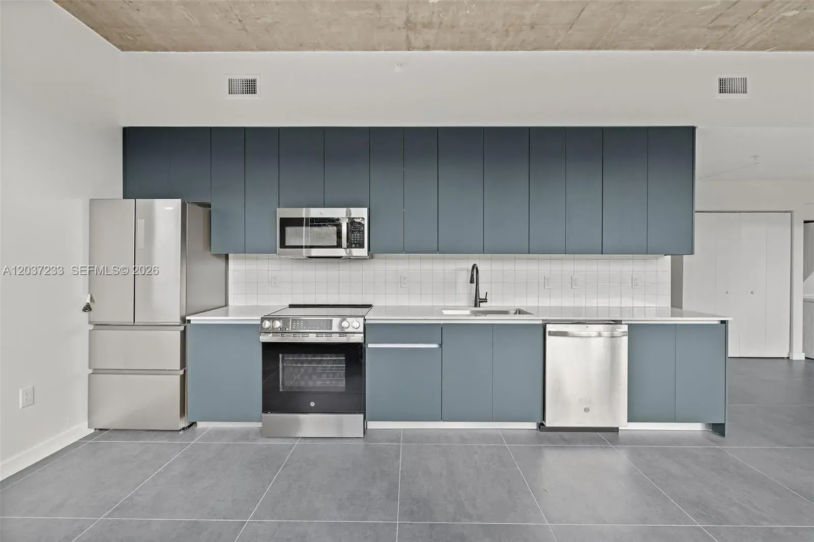 315 NW 32 ST # 101, Miami FL 33127