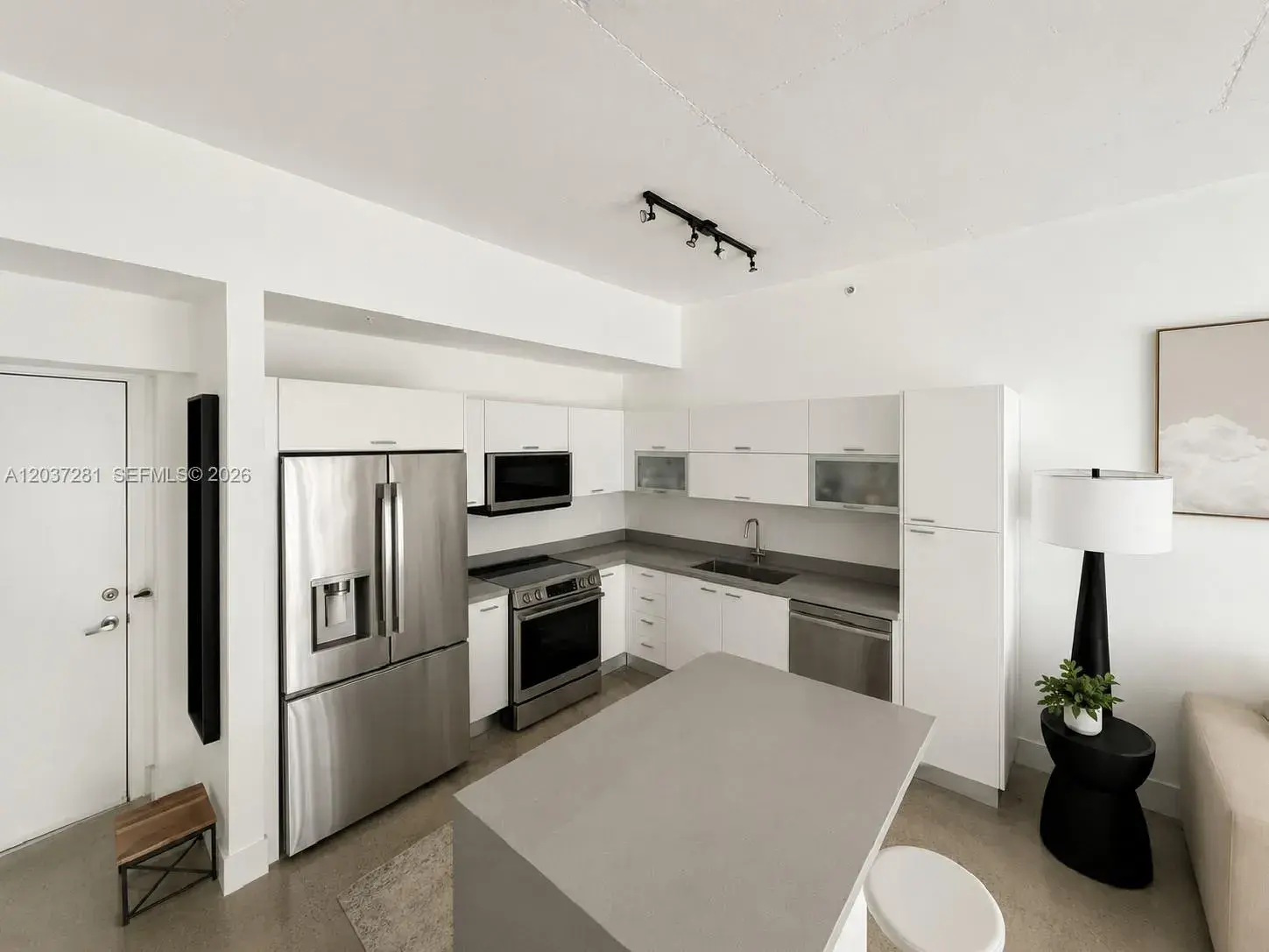 133 NE 2nd Ave # 1508, Miami FL 33132