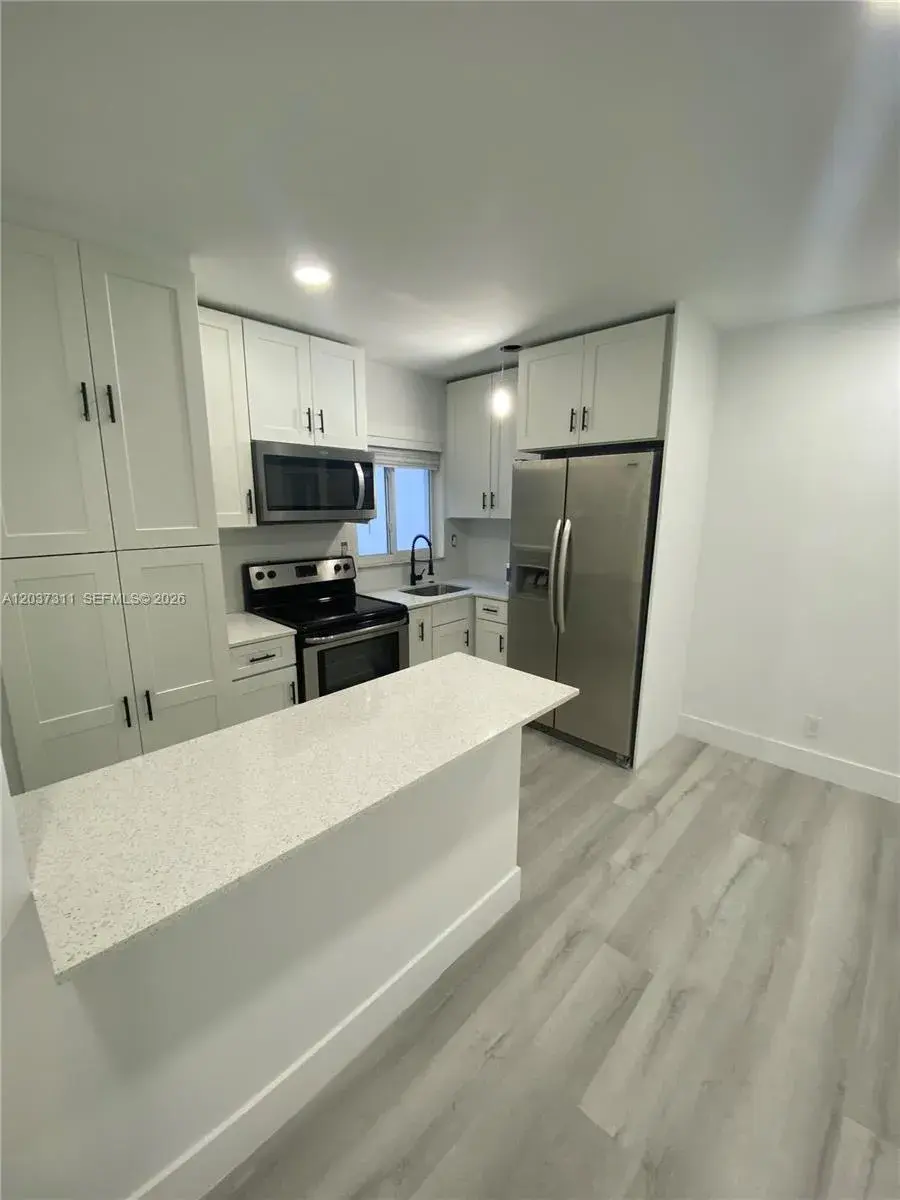 1 bedroom 1 bath Residential Lease for rent at 3071 SW 27th Ave # 4, Miami FL 33133