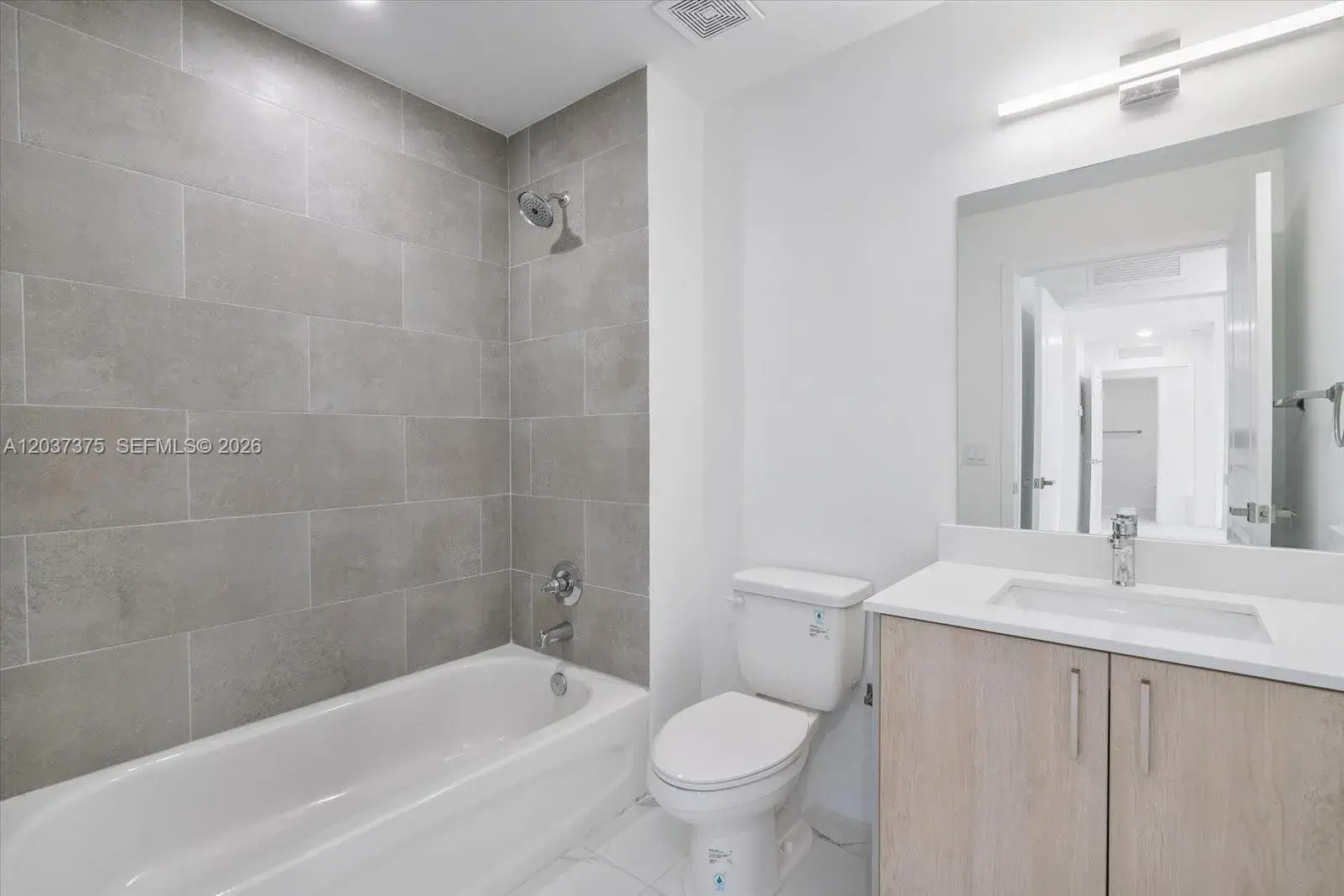 420 SW 7th Ave # 201, Miami FL 33130