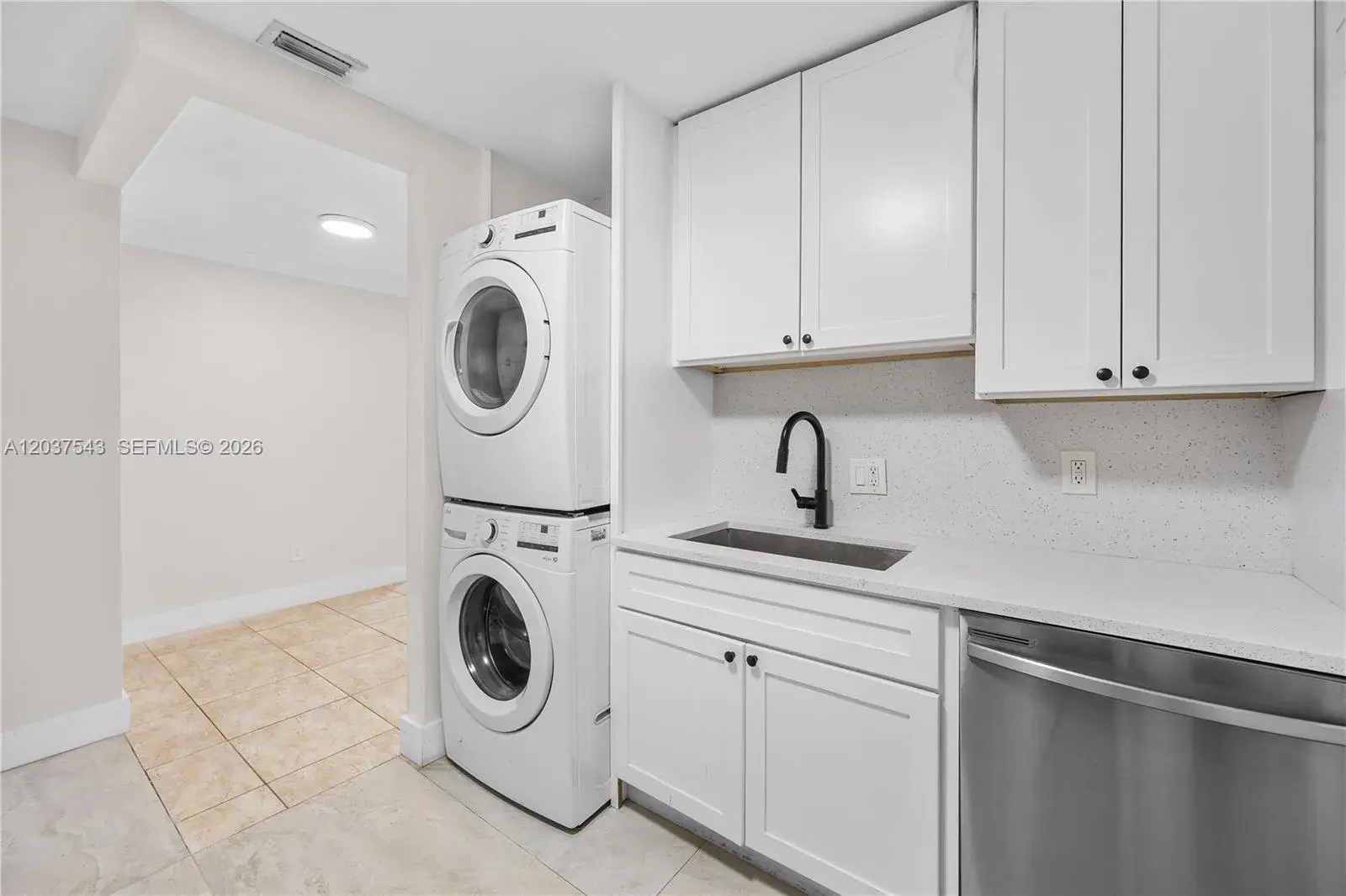5141 Hollywood Blvd # 209, Hollywood FL 33021