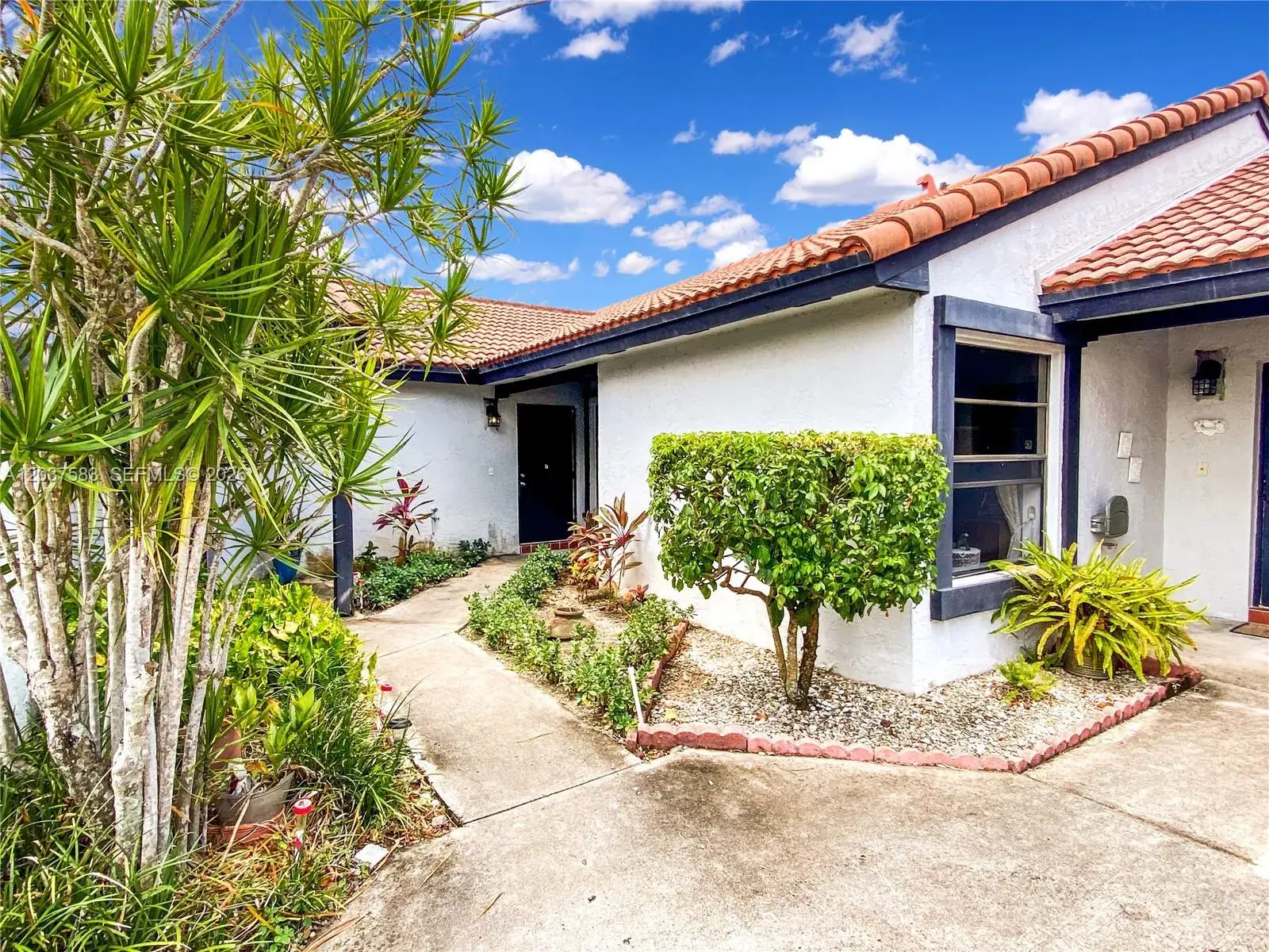14980 SW 48th Ter # 28F, Miami FL 33185