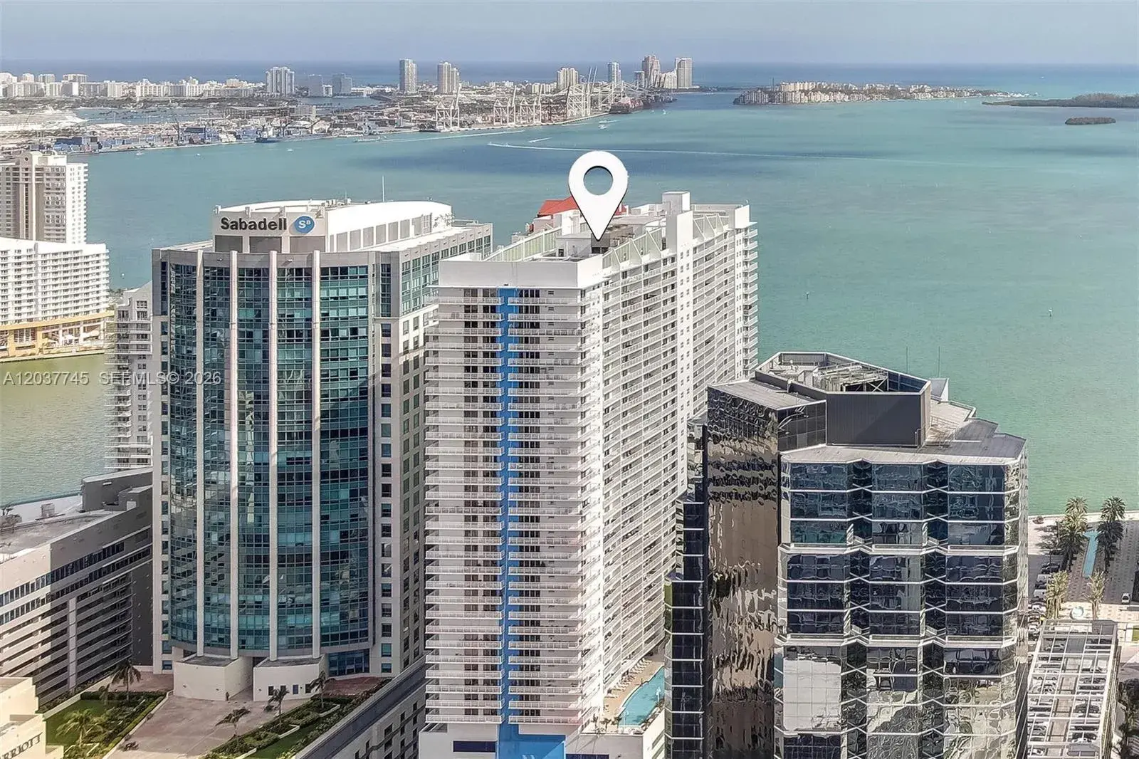 1 bedroom 1 bath Residential for sale at 1200 Brickell Bay Dr # 3714, Miami FL 33131