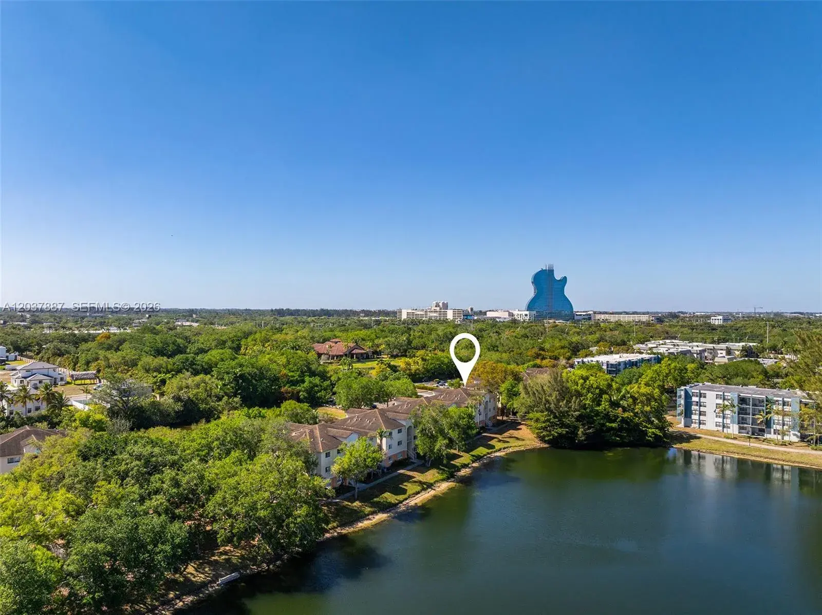 2 bedroom 1 bath Residential for sale at 3690 N 56th Ave # 948, Hollywood FL 33021