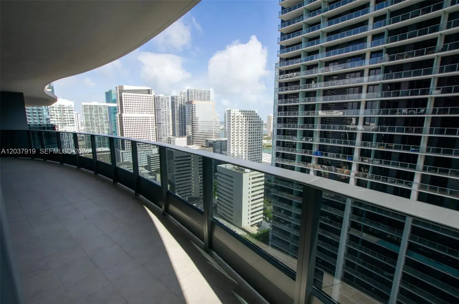 1000 Brickell Plaza # 2809, Miami FL 33131
