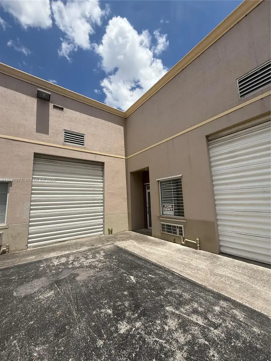 15075 SW 137th St # 14, Miami FL 33196