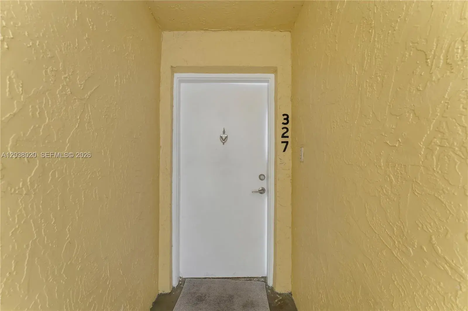 15470 SW 82nd Ln # 327, Miami FL 33193