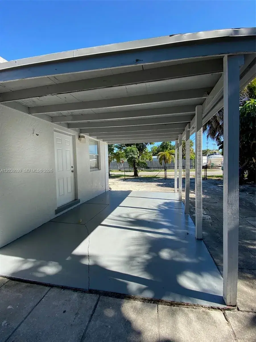 600 NW 116th Ter # 1, Miami FL 33168