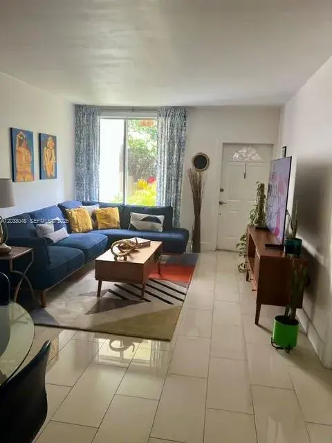 1701 NE 115th st # 1A, Miami FL 33181