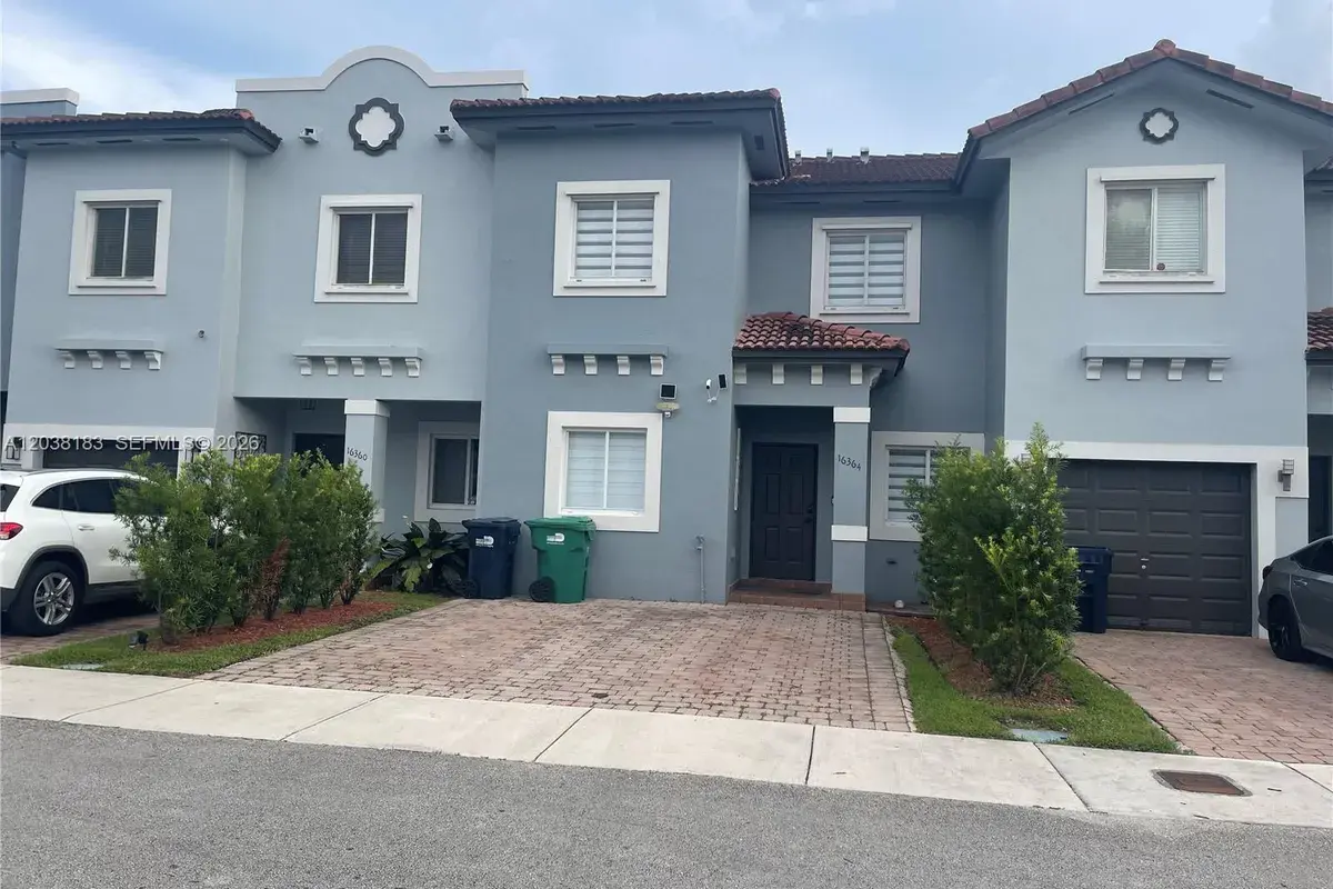 16364 SW 44th Way, Miami FL 33185
